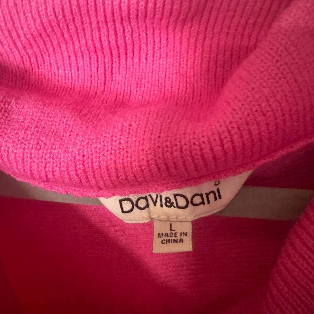 Barbie pink cowl neck sweater, Davi & Dani, size large Tunic style, fit to 1X - Picture 3 of 3